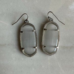 Kendra Scott  Elle earrings set in silver with greyish stone